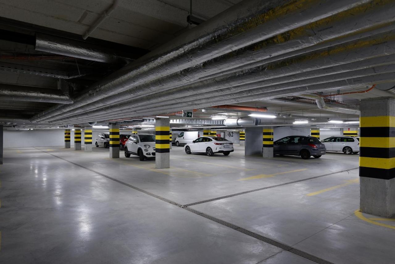 Zentrum II Apartament Parking By Impero พอซนาน ภายนอก รูปภาพ