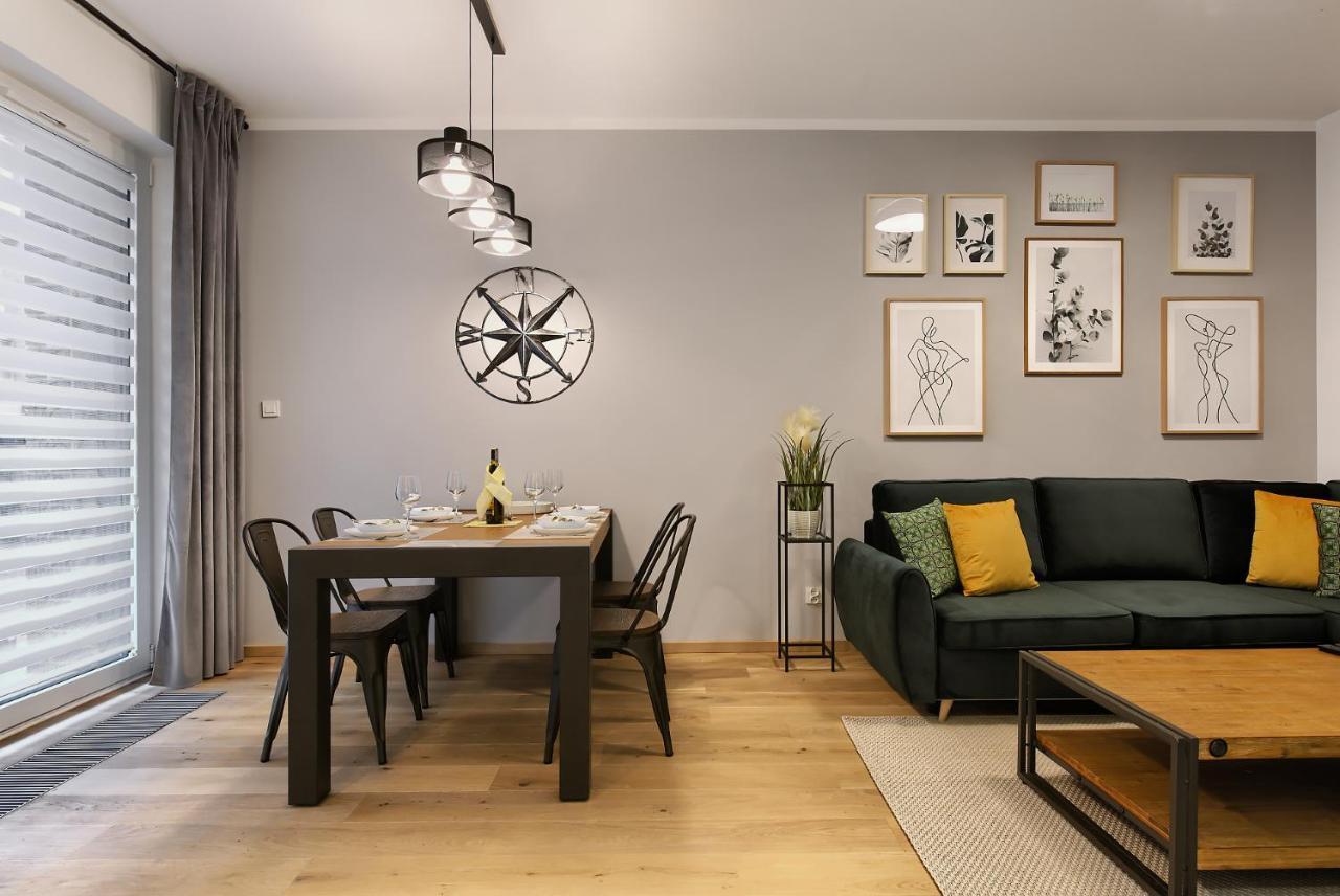 Zentrum II Apartament Parking By Impero พอซนาน ภายนอก รูปภาพ