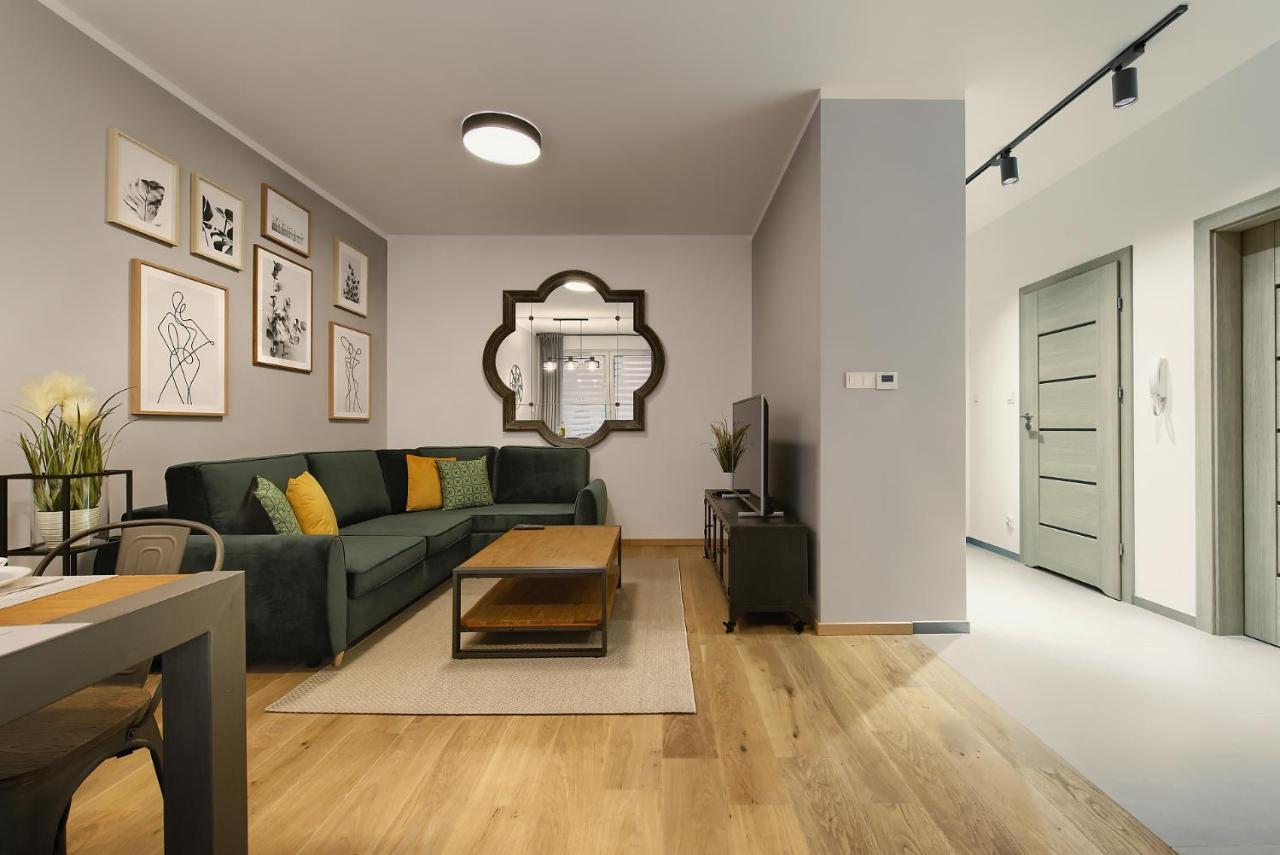 Zentrum II Apartament Parking By Impero พอซนาน ภายนอก รูปภาพ