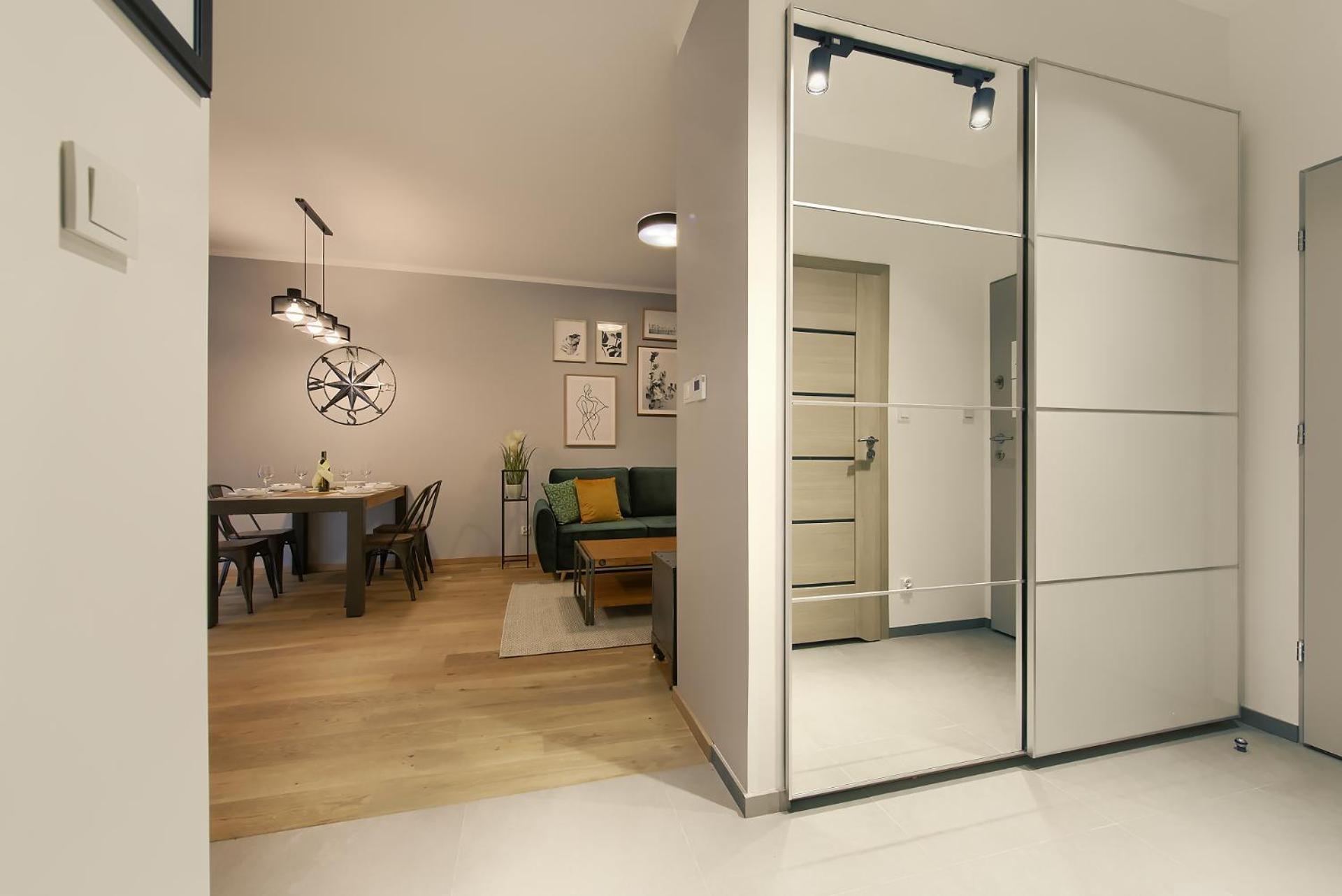 Zentrum II Apartament Parking By Impero พอซนาน ภายนอก รูปภาพ
